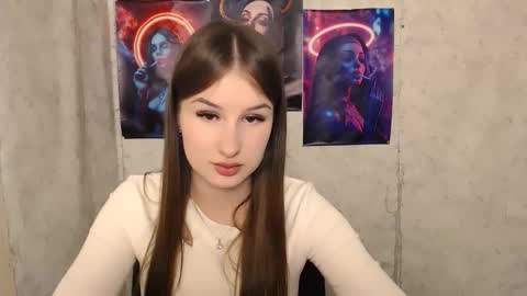 Mia online show from 18, 9, 2025