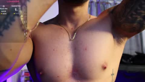 Snapshot of _mikestone chatting on 26, 10, 2025 soy mike online show from 26, 10, 2025