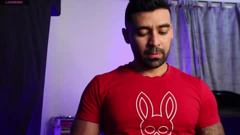 Snapshot of _mikestone chatting on 28, 10, 2025 soy mike online show from 28, 10, 2025