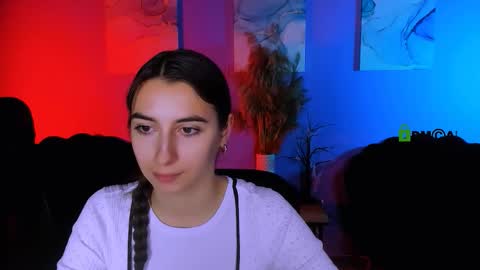 Snapshot of _mila_fire chatting on 15, 12, 2025 your Mila online show from 15, 12, 2025