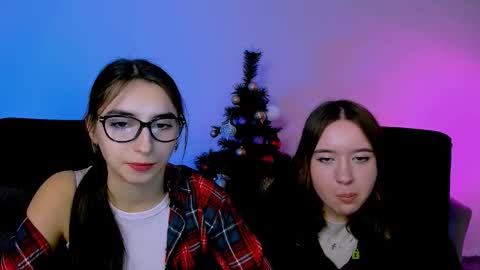 Snapshot of _mila_fire chatting on 16, 12, 2025 your Mila online show from 16, 12, 2025