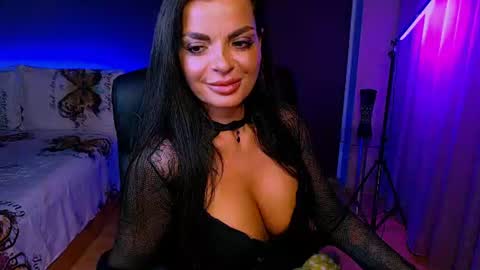 Snapshot of _milani_ chatting on 28, 7, 2026 Milani online show from 28, 7, 2026