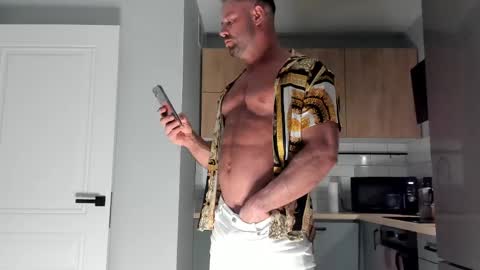 Snapshot of _miles19 chatting on 29, 4, 2026 _miles19 online show from 29, 4, 2026