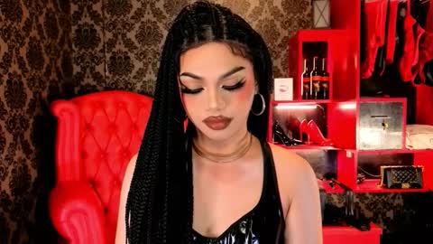 Raven Strauss online show from 23, 11, 2025