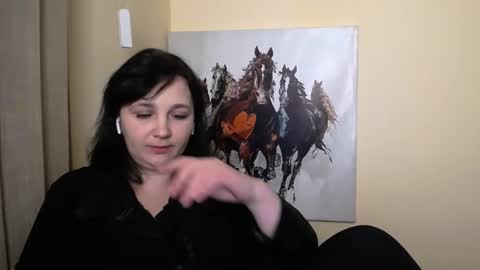 Snapshot of _miranda_sun chatting on 28, 2, 2025 Miranda online show from 28, 2, 2025