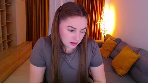 Mia online show from 23, 4, 2026