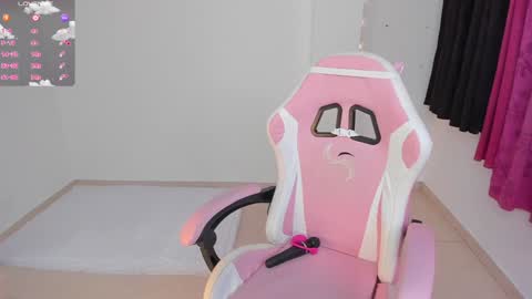 Hanna  Idependent Model   online show from 22, 1, 2025