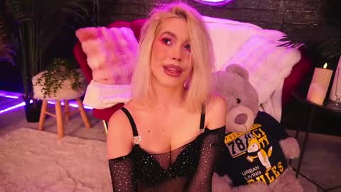 Snapshot of _mistyjoys_ chatting on 30, 4, 2026 Misty Joys online show from 30, 4, 2026