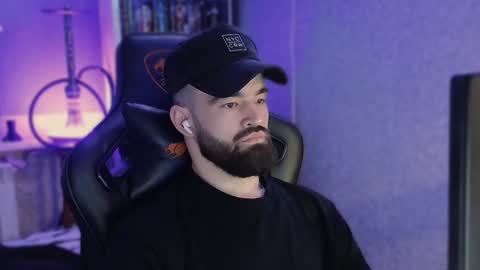 Ask me online show from 4, 1, 2025