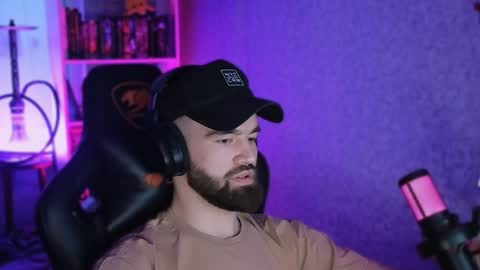 Ask me online show from 28, 1, 2025