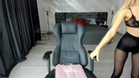 Maya online show from 16, 1, 2026