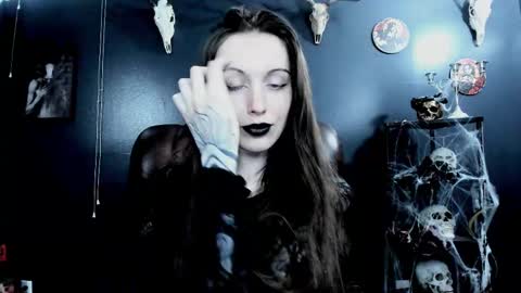 _naamah online show from 5, 10, 2025