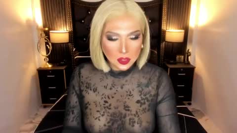 Snapshot of _natashacooper_ chatting on 15, 4, 2026 _natashacooper_ online show from 15, 4, 2026