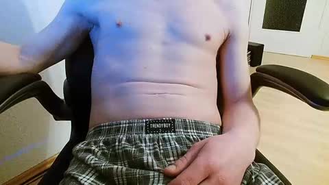 Snapshot of _neverever_ chatting on 3, 4, 2026 _neverever_ online show from 3, 4, 2026