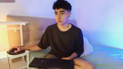 Snapshot of _nickconnor1 chatting on 26, 10, 2025 Nicolas online show from 26, 10, 2025