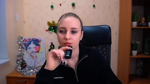 Snapshot of _nicole_new chatting on 14, 12, 2024 Nica online show from 14, 12, 2024