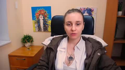 Snapshot of _nicole_new chatting on 4, 3, 2025 Nica online show from 4, 3, 2025