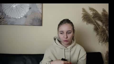 Snapshot of _nicole_new chatting on 13, 11, 2025 Nica online show from 13, 11, 2025