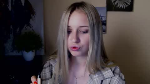 Snapshot of _nicole_new chatting on 29, 5, 2026 Nica online show from 29, 5, 2026