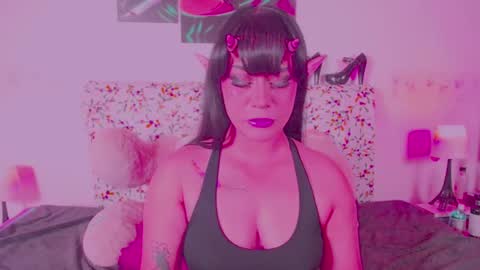 niiky online show from 22, 2, 2025