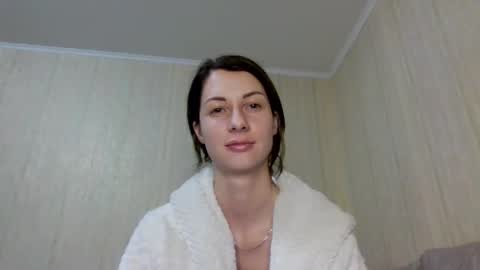  Number 1  online show from 17, 2, 2025