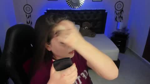 Olivia jones online show from 23, 9, 2025