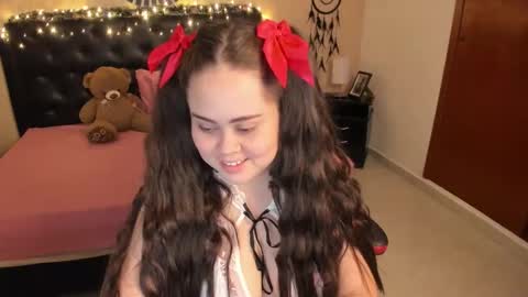 Olivia jones online show from 3, 12, 2025