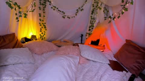 Olivia Wolf  online show from 20, 12, 2024