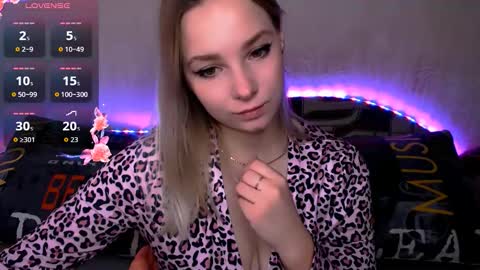 Snapshot of _pando4ka_ chatting on 17, 11, 2025 pando4ka online show from 17, 11, 2025