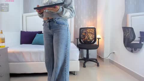 Snapshot of _peach1_ chatting on 15, 5, 2026 peach1 online show from 15, 5, 2026