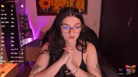 violeta ig  online show from 24, 11, 2025