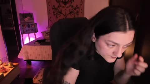 violeta ig  online show from 8, 4, 2026