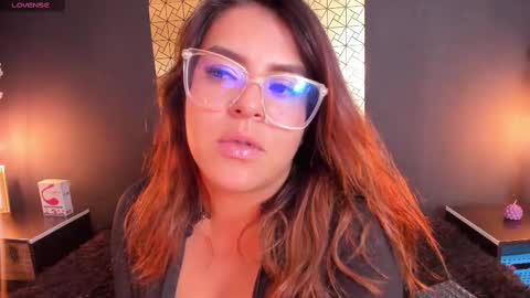 Laura online show from 10, 9, 2025