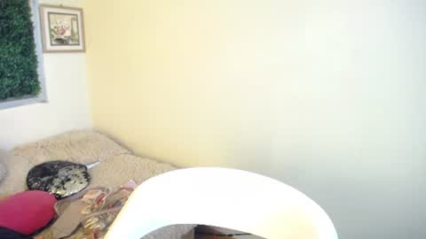 Snapshot of _poison_sweet chatting on 29, 7, 2026 Laura online show from 29, 7, 2026