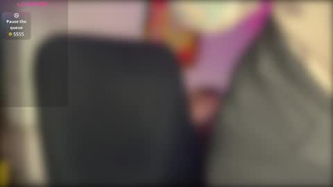 Snapshot of _private_person_ chatting on 25, 12, 2024 HADLY today day-off see u online 0112 online show from 25, 12, 2024