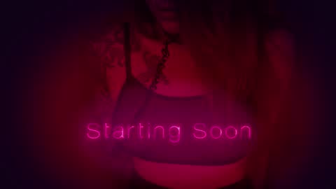 Snapshot of _private_person_ chatting on 30, 11, 2025 HADLY today day-off see u online 0112 online show from 30, 11, 2025