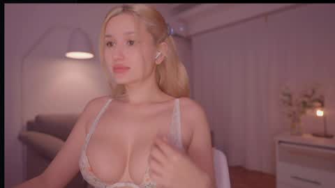 Snapshot of _protea chatting on 29, 5, 2026 Eva online show from 29, 5, 2026