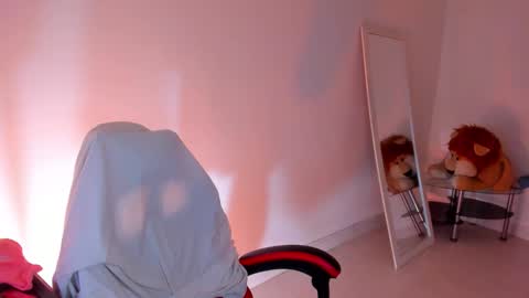 Stefany online show from 18, 10, 2025