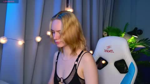 im Amy online show from 22, 12, 2025