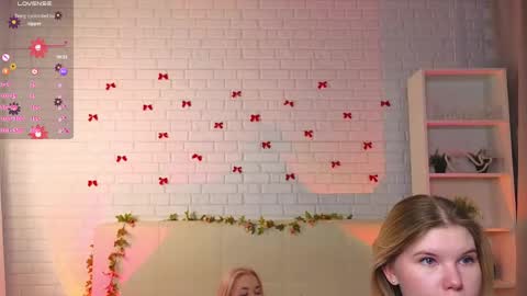 Merlizz Eva Jane Mila Nicole  left to right  online show from 6, 4, 2026