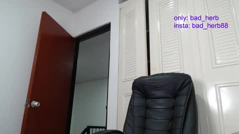 Alejandra  online show from 28, 9, 2025