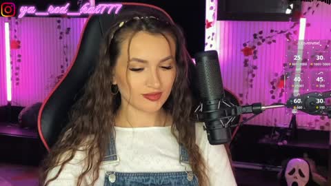 -RED HAT- online show from 6, 4, 2026