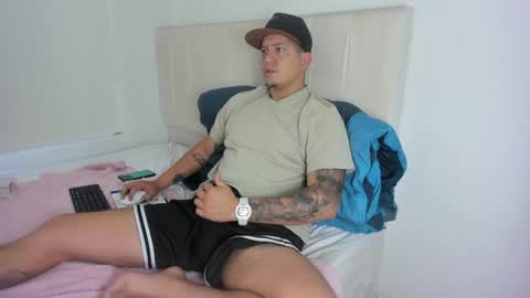 Snapshot of _robertobaggio chatting on 5, 12, 2024 Roberto online show from 5, 12, 2024