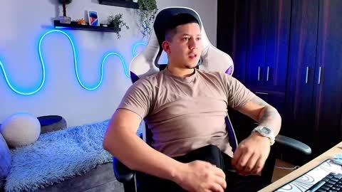 Snapshot of _robertobaggio chatting on 22, 1, 2025 Roberto online show from 22, 1, 2025