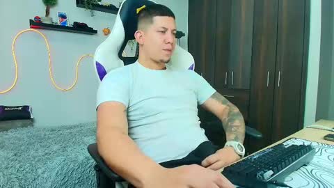 Snapshot of _robertobaggio chatting on 12, 2, 2025 Roberto online show from 12, 2, 2025