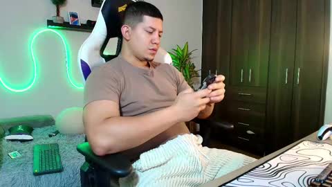 Snapshot of _robertobaggio chatting on 14, 2, 2025 Roberto online show from 14, 2, 2025
