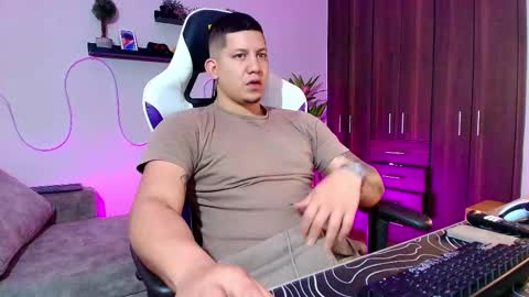 Snapshot of _robertobaggio chatting on 1, 3, 2025 Roberto online show from 1, 3, 2025