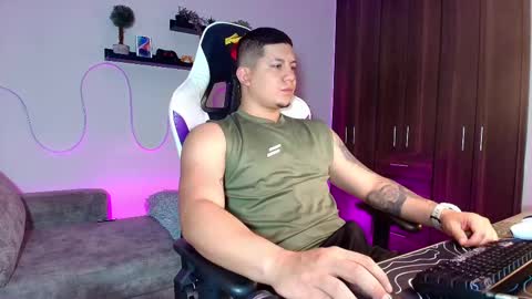 Snapshot of _robertobaggio chatting on 4, 3, 2025 Roberto online show from 4, 3, 2025