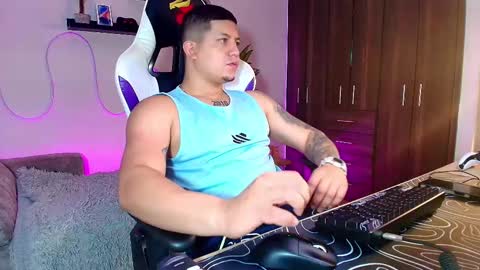 Snapshot of _robertobaggio chatting on 11, 3, 2025 Roberto online show from 11, 3, 2025