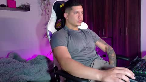 Snapshot of _robertobaggio chatting on 24, 9, 2025 Roberto online show from 24, 9, 2025